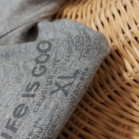 Life is Good Long Sleeve Pooh Scene - Picture 6 of 6